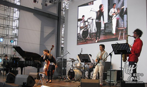 雅馬哈鋼琴亮相世博會日本產業館 