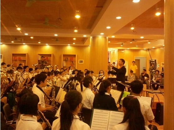 廣東實(shí)驗(yàn)中學(xué)雅馬哈示范樂(lè)團(tuán)管樂(lè)隊(duì)活動(dòng)匯報(bào) 