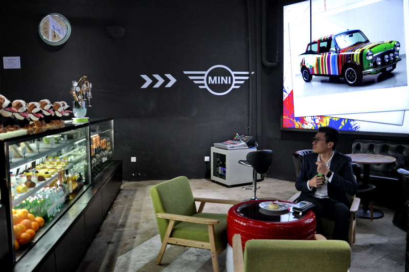 上海藍車咖啡廳（Blue Car）——雅馬哈 TF1 數字調音臺助力咖啡廳小型舞臺演出