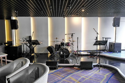 上海揚子江萬麗大酒店——雅馬哈MGP及DXR音頻系統助力主題酒吧