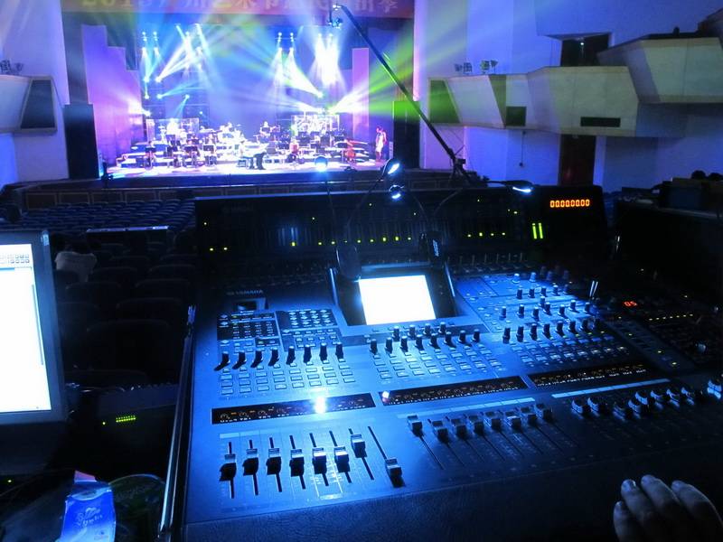 廣州梅蘭流行交響樂團(tuán)——DM2000 結(jié)合 Dante 網(wǎng)絡(luò)音頻技術(shù)助力首演成功