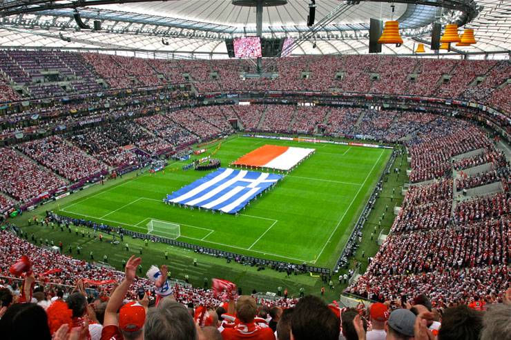 2012 UEFA 歐洲杯足球賽——數字調音臺CL5與M7CL全程參與所有8個場館的現場混音以及轉播工作