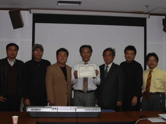 KB“出道”30年，因?yàn)橛心悖拍艹孙L(fēng)破浪