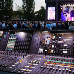 業界領先的捷克音響師投資購買雅馬哈RIVAGE PM7