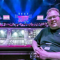 Gijs與雅馬哈RIVAGE PM10同臺獻藝