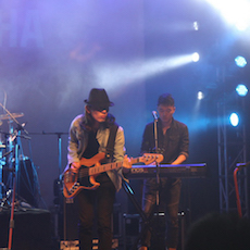 上海戲劇學(xué)院——CL系列調(diào)音臺助陣上戲?qū)W生樂隊現(xiàn)場演出