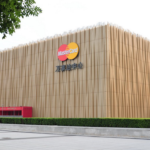 林憶蓮演唱會MMXII北京站——現場返聽運用中的CL5數字調音臺